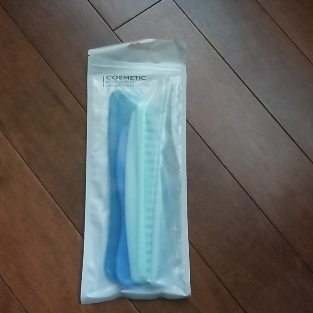 Hair products/ combs